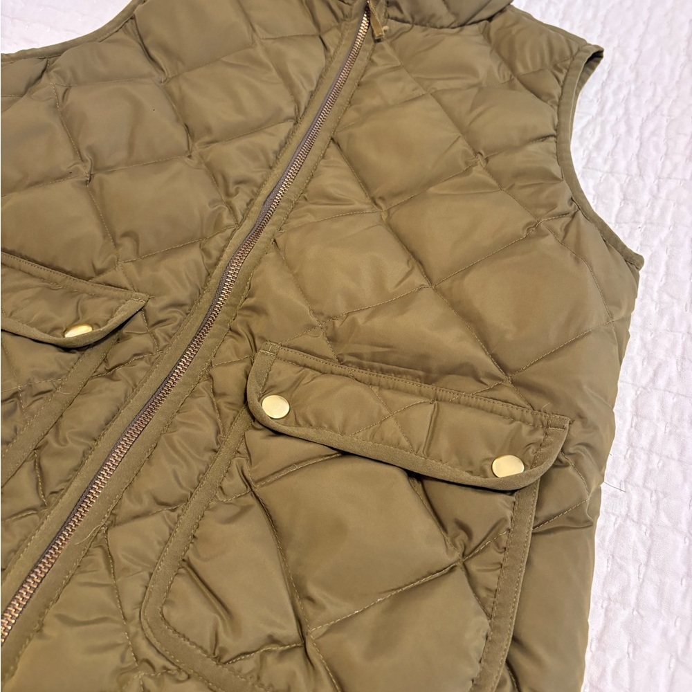 J.Crew Quilted Excursion Vest Olive Green Women’s XS - Picture 5 of 15